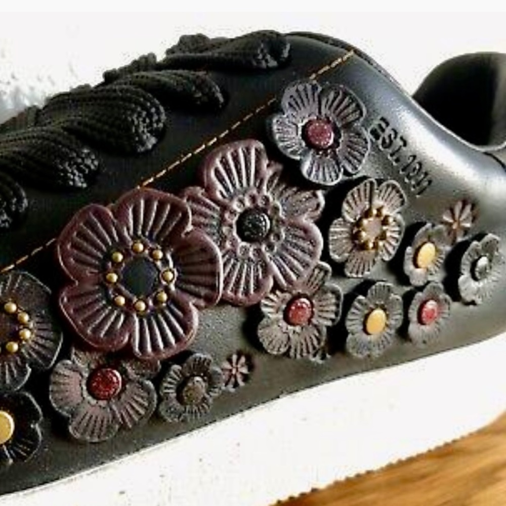 Coach Tea Rose Low Top, Leather Sneakers In Black W Floral Details